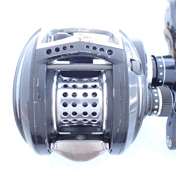 レボＬＴＺ ＡＥレーシング右